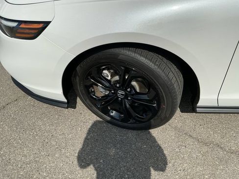 Certified 2025 Honda Accord SE image 10