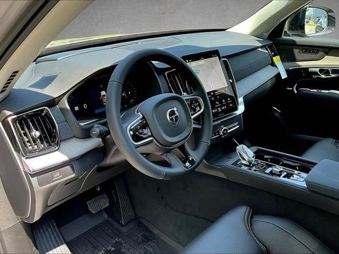 New 2026 Volvo XC90 B6 Ultra w/ Protection Package AWD/4WD image 7