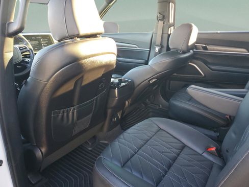 Certified 2025 Kia Telluride EX X-Line image 9