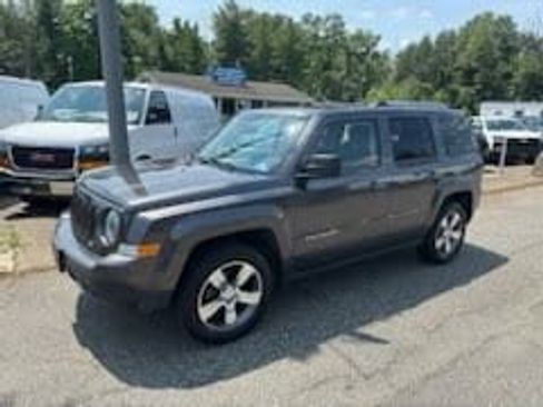 Used 2016 Jeep Patriot High Altitude AWD/4WD image 13
