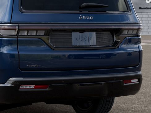 New 2026 Jeep Grand Wagoneer Limited AWD/4WD image 13