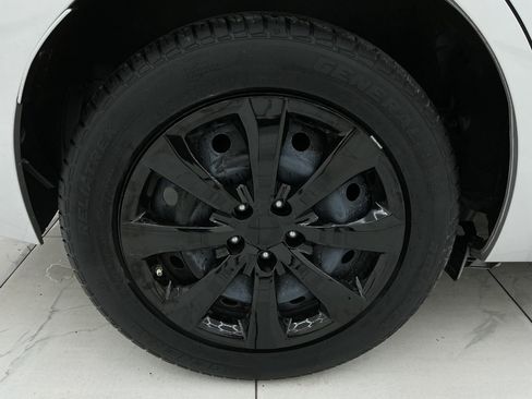 Used 2016 Toyota Corolla FWD image 46