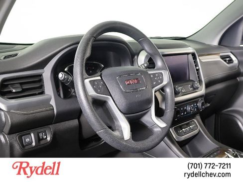 Used 2023 GMC Acadia SLE w/ Driver Convenience Package image 24