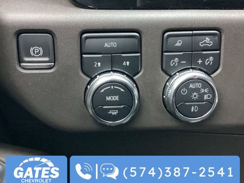 Used 2024 GMC Sierra 1500 SLT w/ SLT Premium Plus Package AWD/4WD image 30