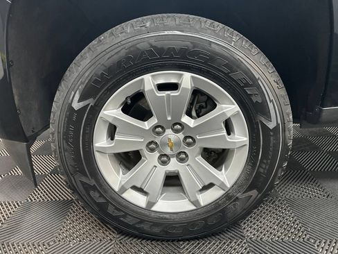 Used 2022 Chevrolet Colorado LT w/ LT Convenience Package AWD/4WD image 36