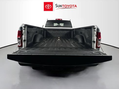Used 2024 RAM 3500 Big Horn image 34
