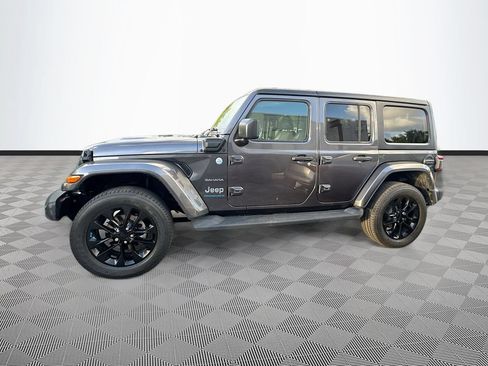 Used 2023 Jeep Wrangler Unlimited Sahara AWD/4WD image 9