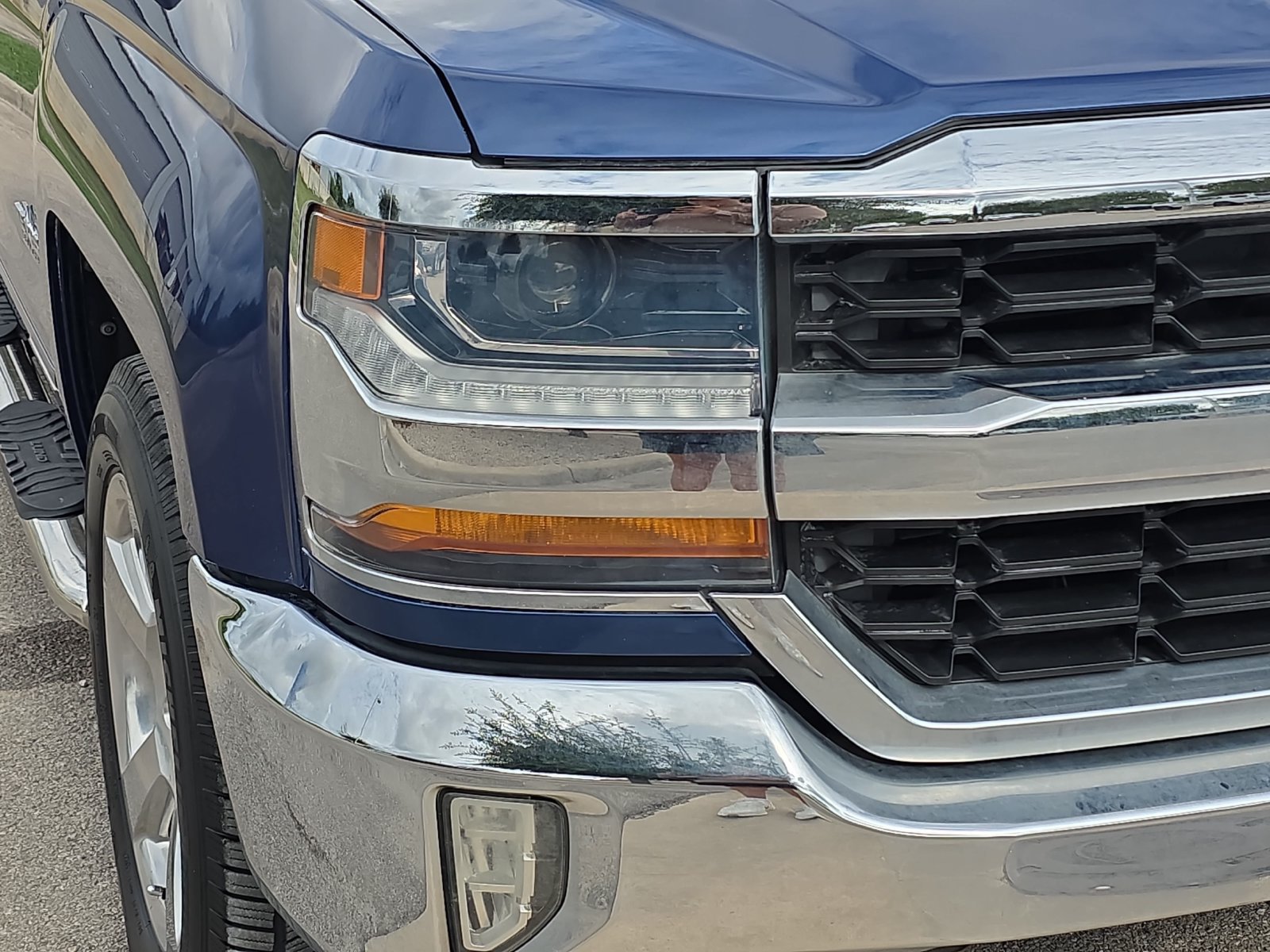 Used 2018 Chevrolet Silverado 1500 LT w/ Texas Edition RWD image 27