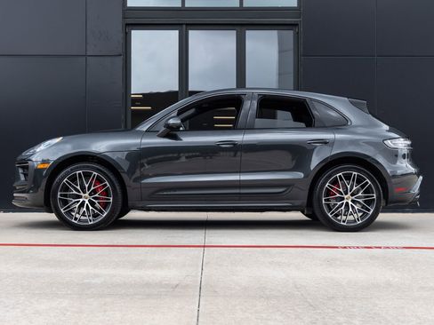 Used 2024 Porsche Macan GTS AWD/4WD image 2