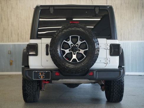 Used 2019 Jeep Wrangler Unlimited Rubicon w/ Dual Top Group AWD/4WD image 9