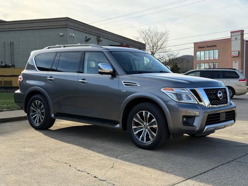 Used 2018 Nissan Armada SL w/ Premium Package image 7