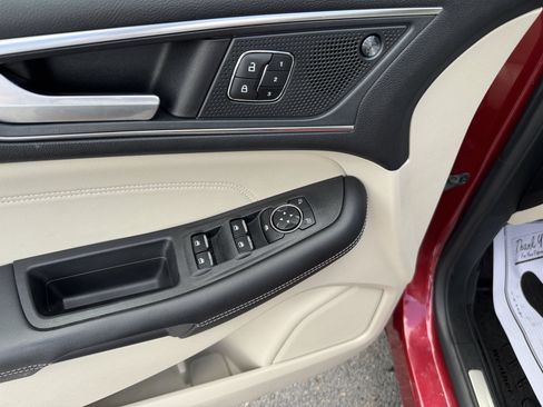Used 2021 Ford Edge Titanium AWD/4WD image 8