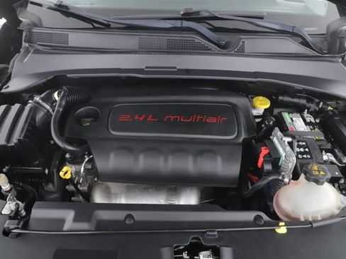 Used 2022 Jeep Compass Limited AWD/4WD image 15