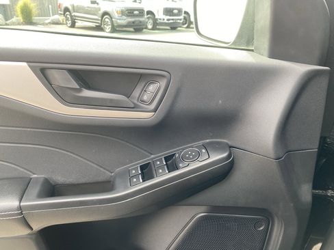 Used 2022 Ford Escape SE w/ Convenience Package image 15