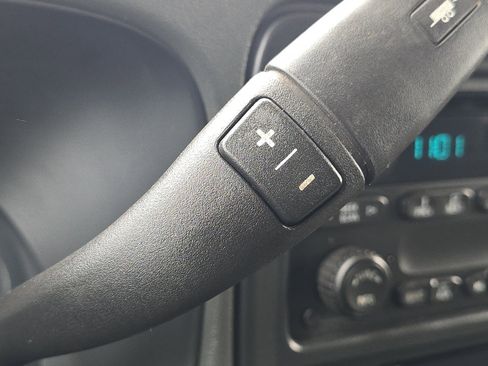 Used 2006 Chevrolet Silverado 2500 LT w/ Heavy-Duty Power Package image 33