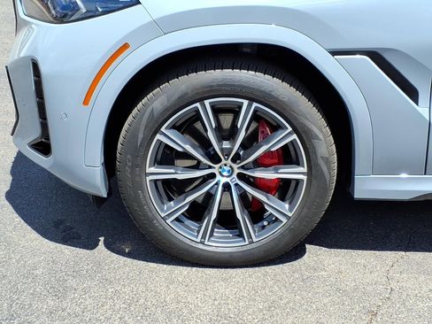 Used 2024 BMW X6 xDrive40i w/ Executive Package AWD/4WD image 10