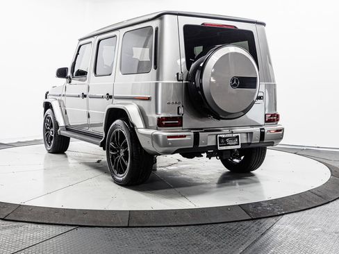 Used 2025 Mercedes-Benz G 550 image 32