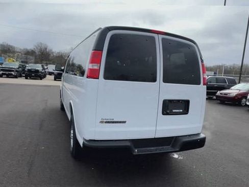 New 2026 Chevrolet Express 3500 LS RWD image 7