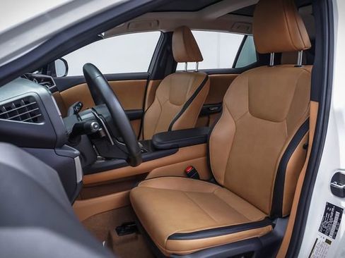 Certified 2023 Lexus RZ 450e Premium AWD/4WD image 10