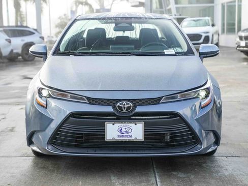 Used 2023 Toyota Corolla LE image 2