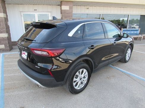 Used 2023 Ford Escape Active w/ Tech Pack #2 AWD/4WD image 5