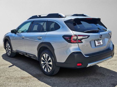 Certified 2024 Subaru Outback Touring AWD/4WD image 5