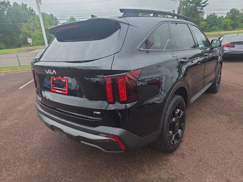 Used 2024 Kia Sorento X-Line EX AWD/4WD image 3