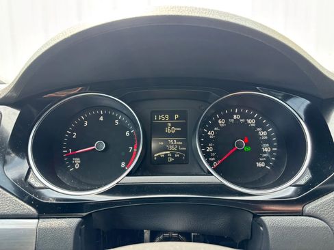 Used 2016 Volkswagen Jetta Sport FWD image 26
