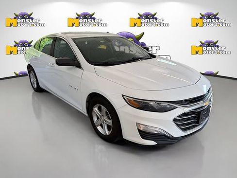 Used 2022 Chevrolet Malibu LS FWD image 3