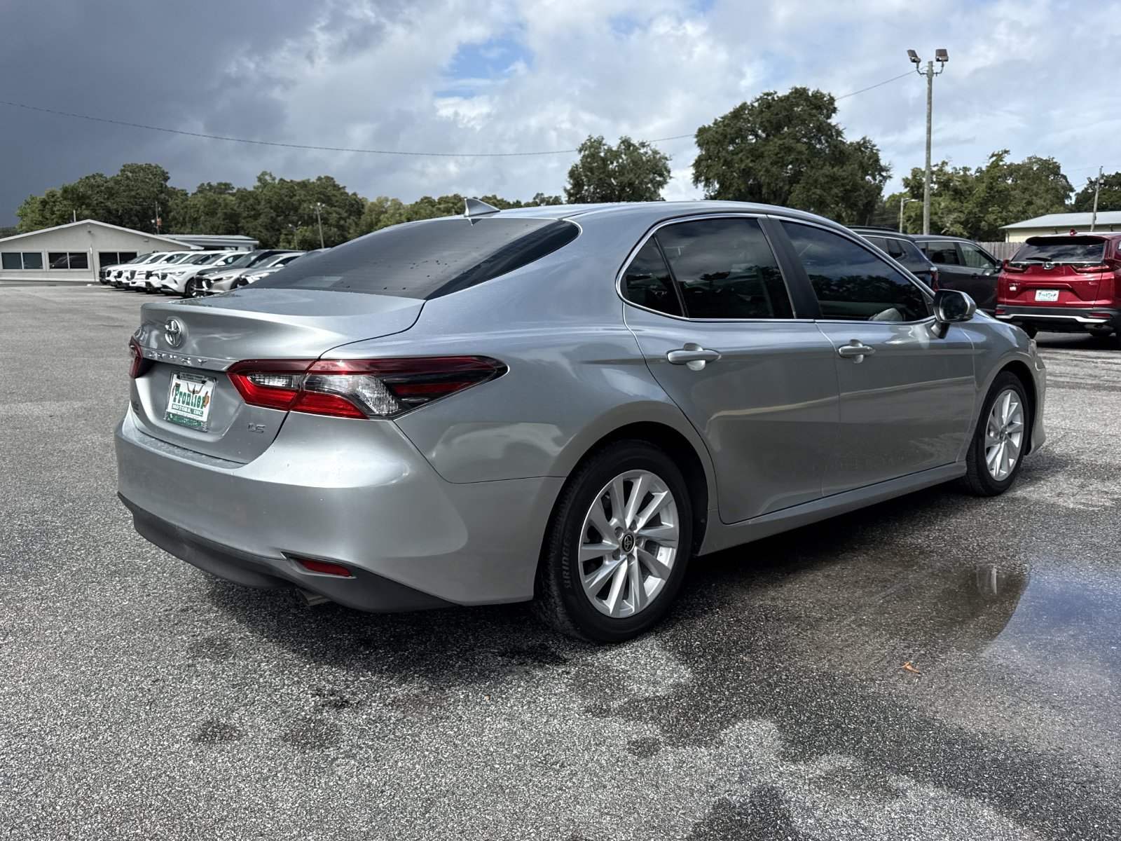 Used 2024 Toyota Camry LE w/ Convenience Package FWD image 5
