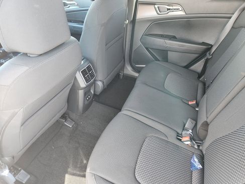 New 2026 Kia Sportage LX AWD/4WD image 9