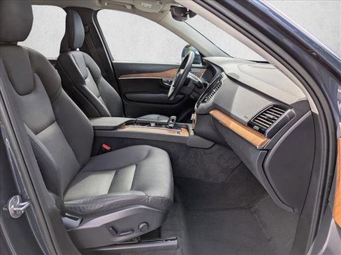 Used 2023 Volvo XC90 T8 Plus w/ Protection Package Premier image 23