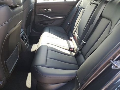 Used 2022 BMW 330i 330i w/ Driving Assistance Package image 11