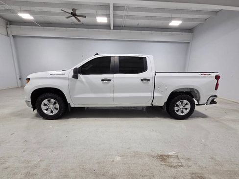 Used 2024 Chevrolet Silverado 1500 W/T w/ Trailering Package AWD/4WD image 4