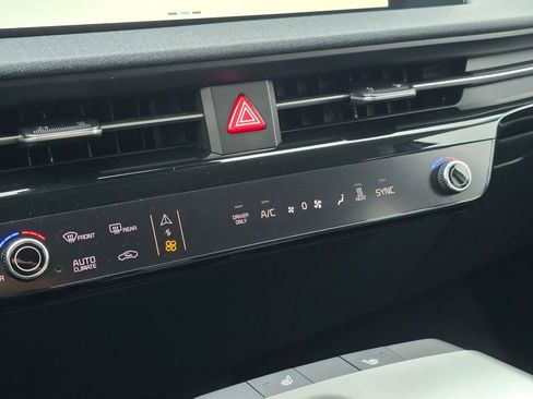 Certified 2023 Kia EV6 Light image 34