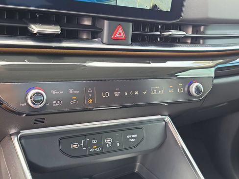 New 2026 Kia Carnival SX Prestige FWD image 26