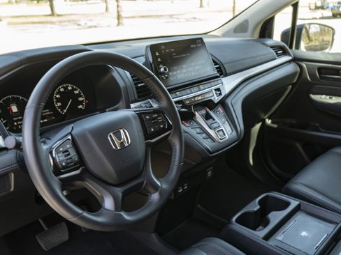 Certified 2025 Honda Odyssey EX-L image 16