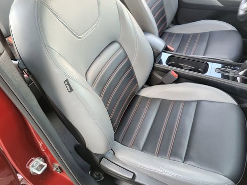 Certified 2023 Nissan Kicks SR w/ SR Premium Package FWD image 19