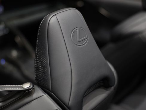 Used 2022 Lexus LC 500 Convertible w/ Touring Package image 47