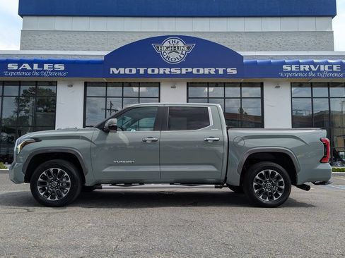 Used 2024 Toyota Tundra Limited AWD/4WD image 1