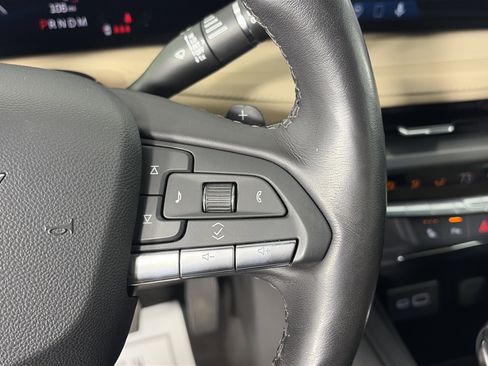 Certified 2024 Cadillac XT4 Luxury w/ Cold Weather Package image 30