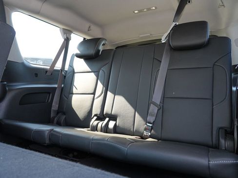 Used 2020 GMC Yukon XL SLT w/ Premium Edition image 25