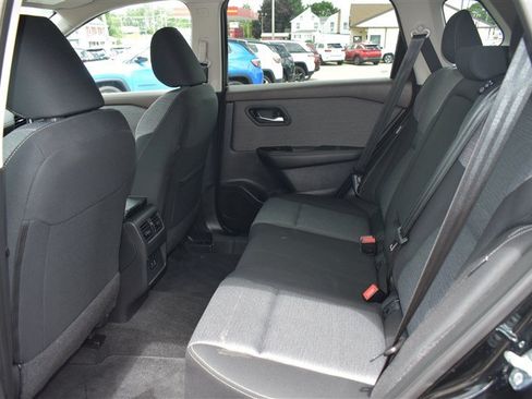Used 2023 Nissan Rogue SV AWD/4WD image 22