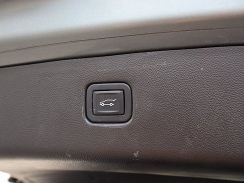 Used 2023 Chevrolet Blazer RS image 21