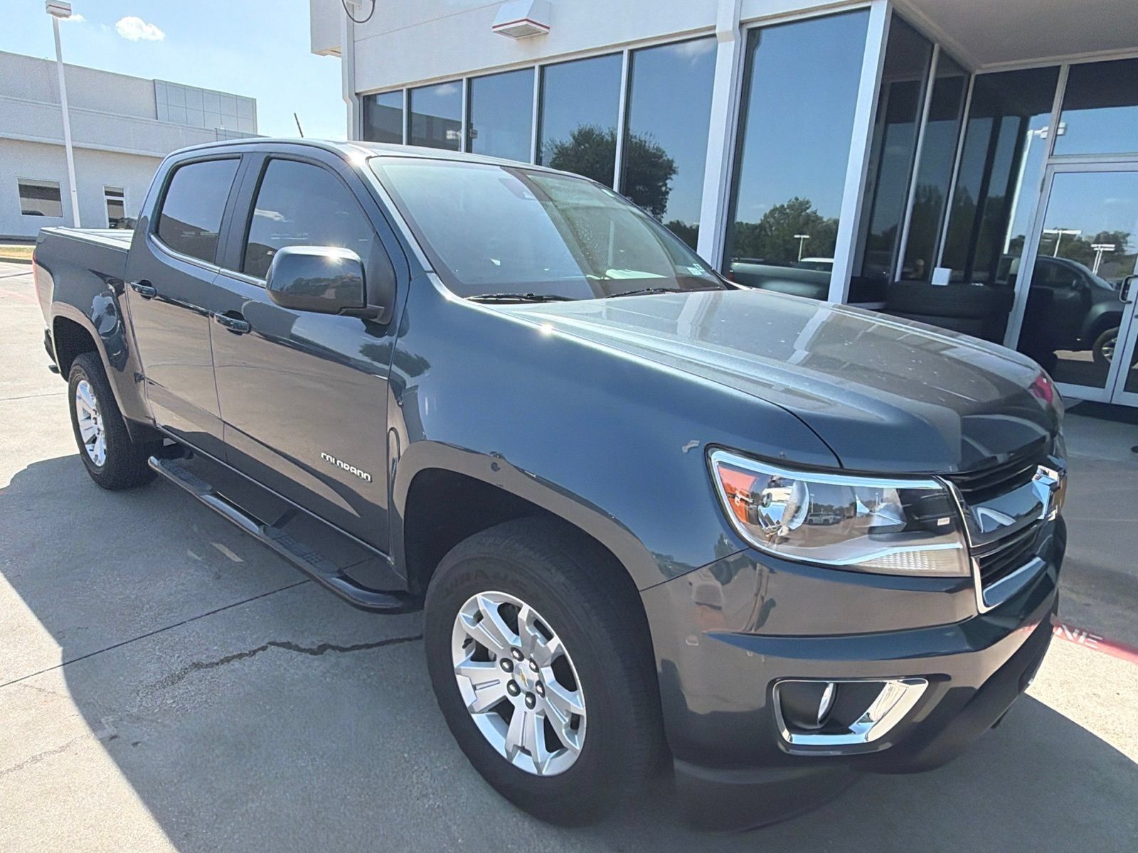 Used 2020 Chevrolet Colorado LT w/ Safety Package RWD image 4