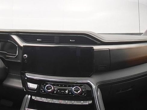 Used 2024 GMC Sierra 1500 Denali w/ Technology Package AWD/4WD image 36