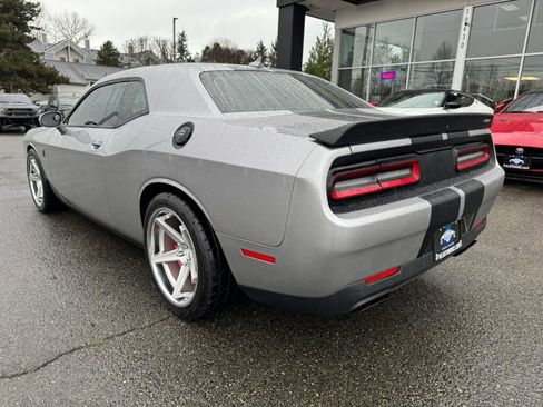 Used 2016 Dodge Challenger SRT Hellcat image 13