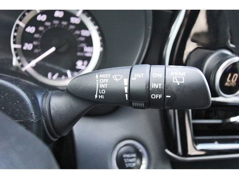 Used 2024 Toyota Highlander XLE image 14