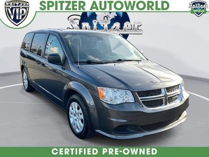 Used 2020 Dodge Grand Caravan SE w/ UConnect Hands-Free Group