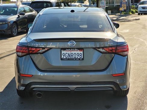Used 2023 Nissan Sentra SR w/ SR Premium Package image 6